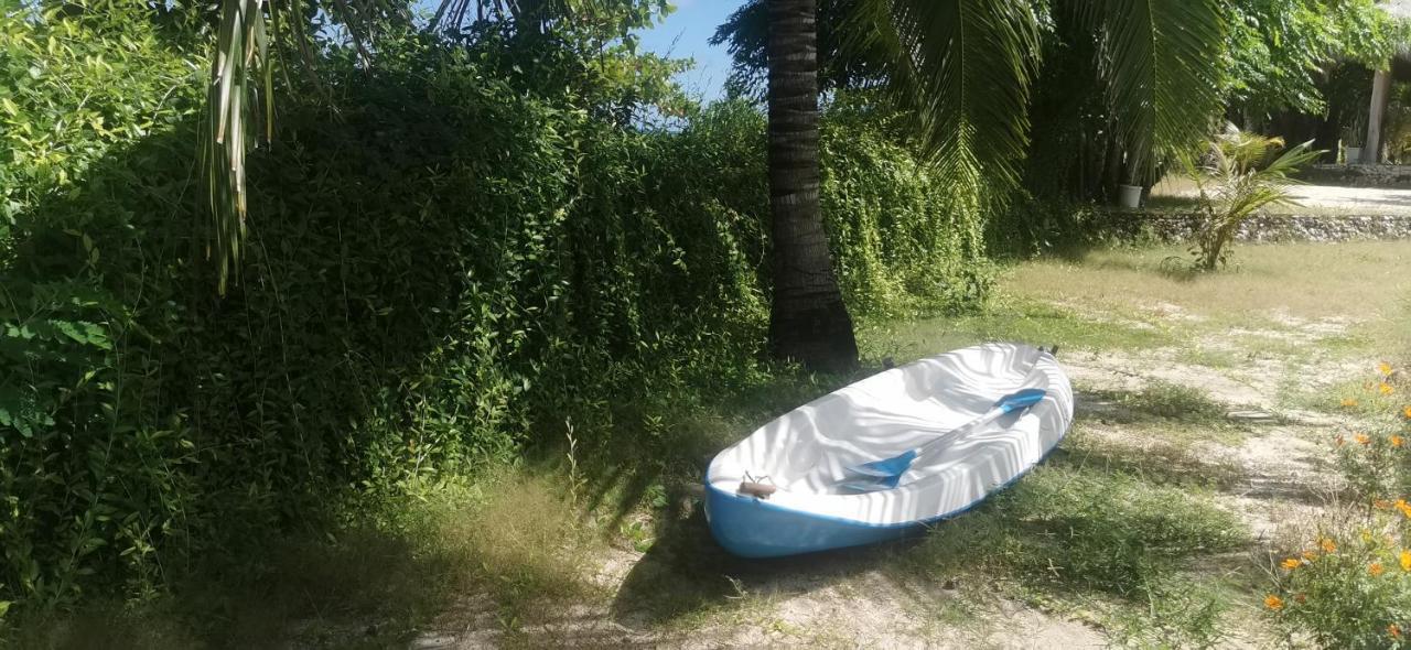 The Village Rua Beach Homestay Екстериор снимка