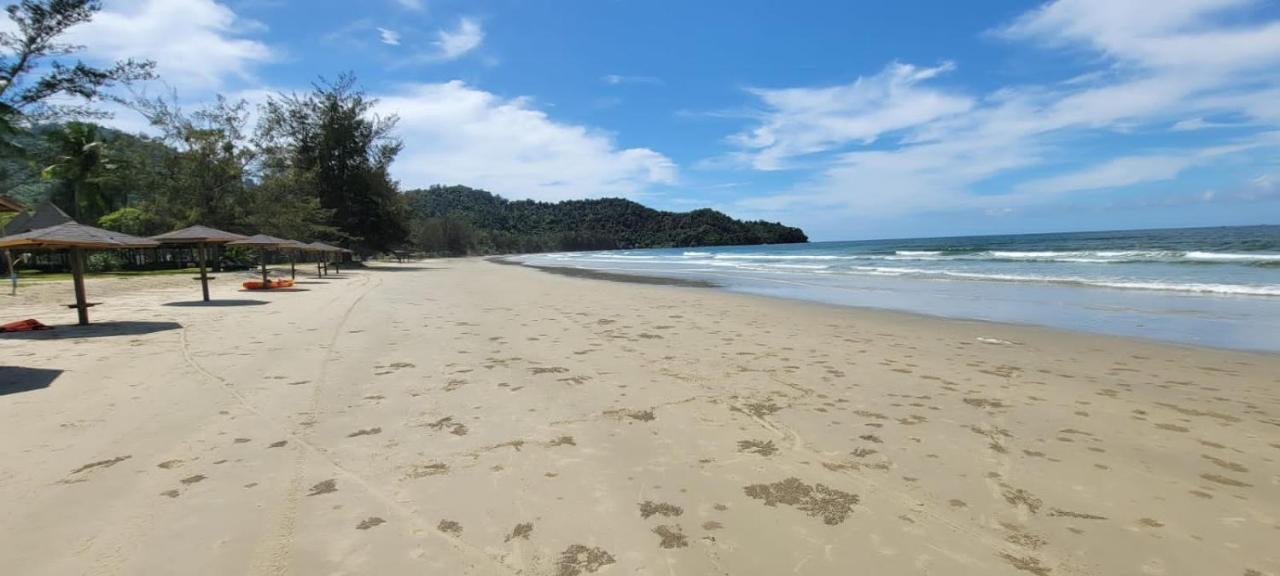 The Village Rua Beach Homestay Екстериор снимка
