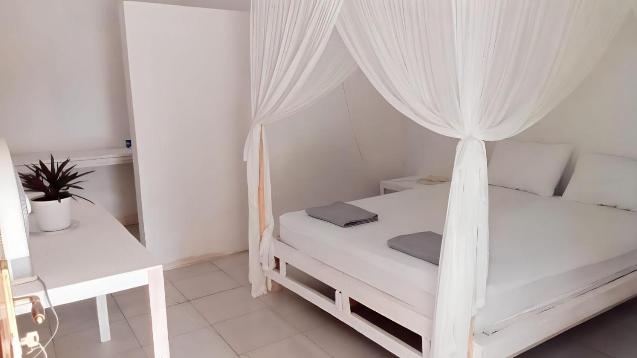 The Village Rua Beach Homestay Екстериор снимка