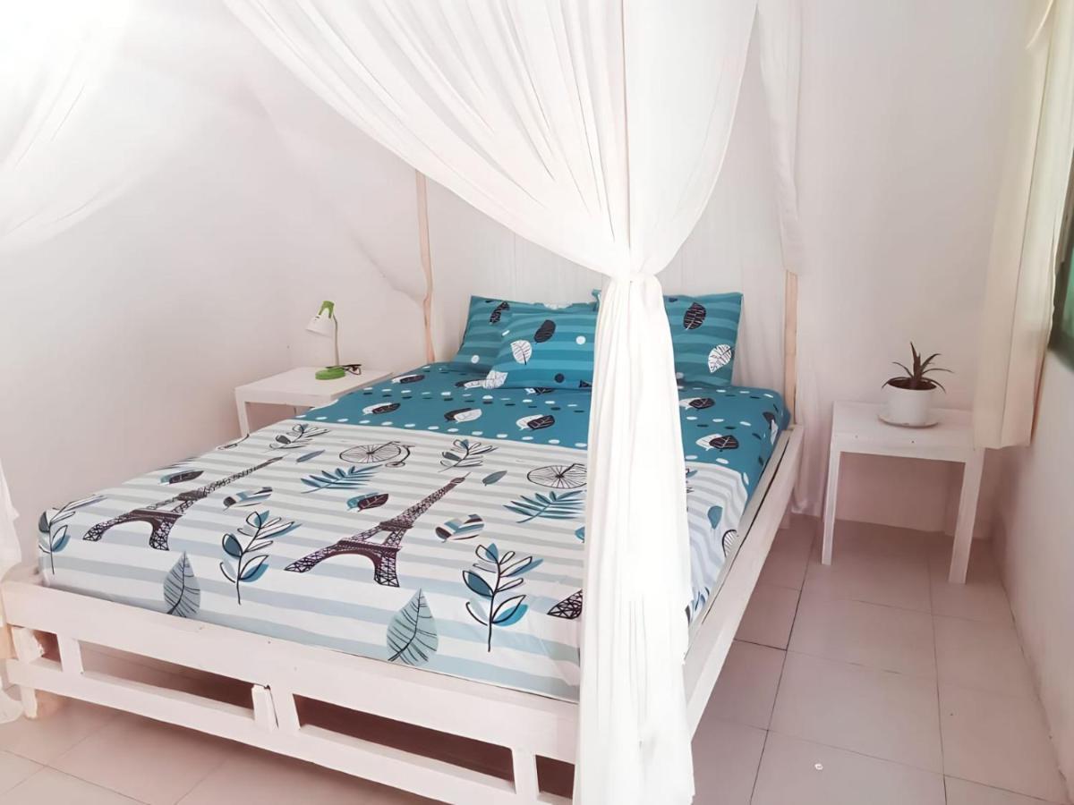 The Village Rua Beach Homestay Екстериор снимка