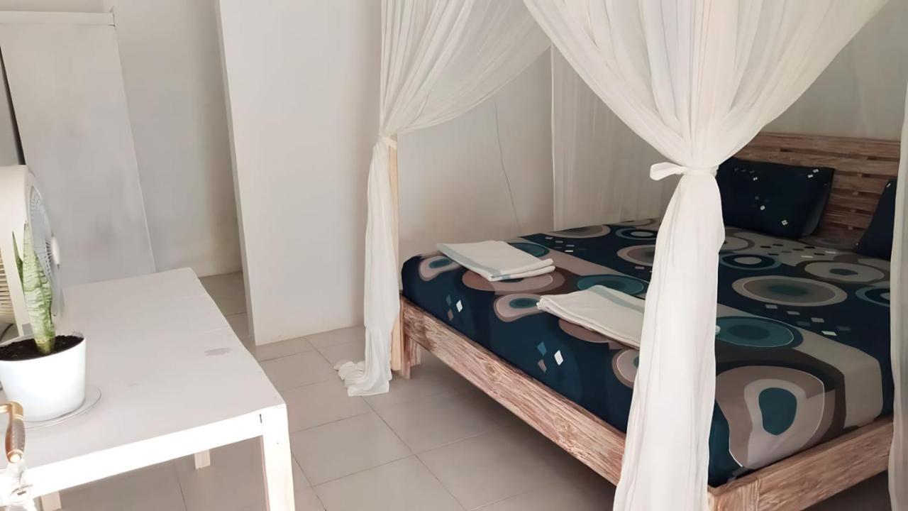 The Village Rua Beach Homestay Екстериор снимка