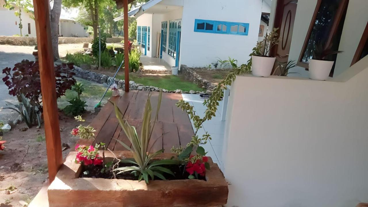 The Village Rua Beach Homestay Екстериор снимка