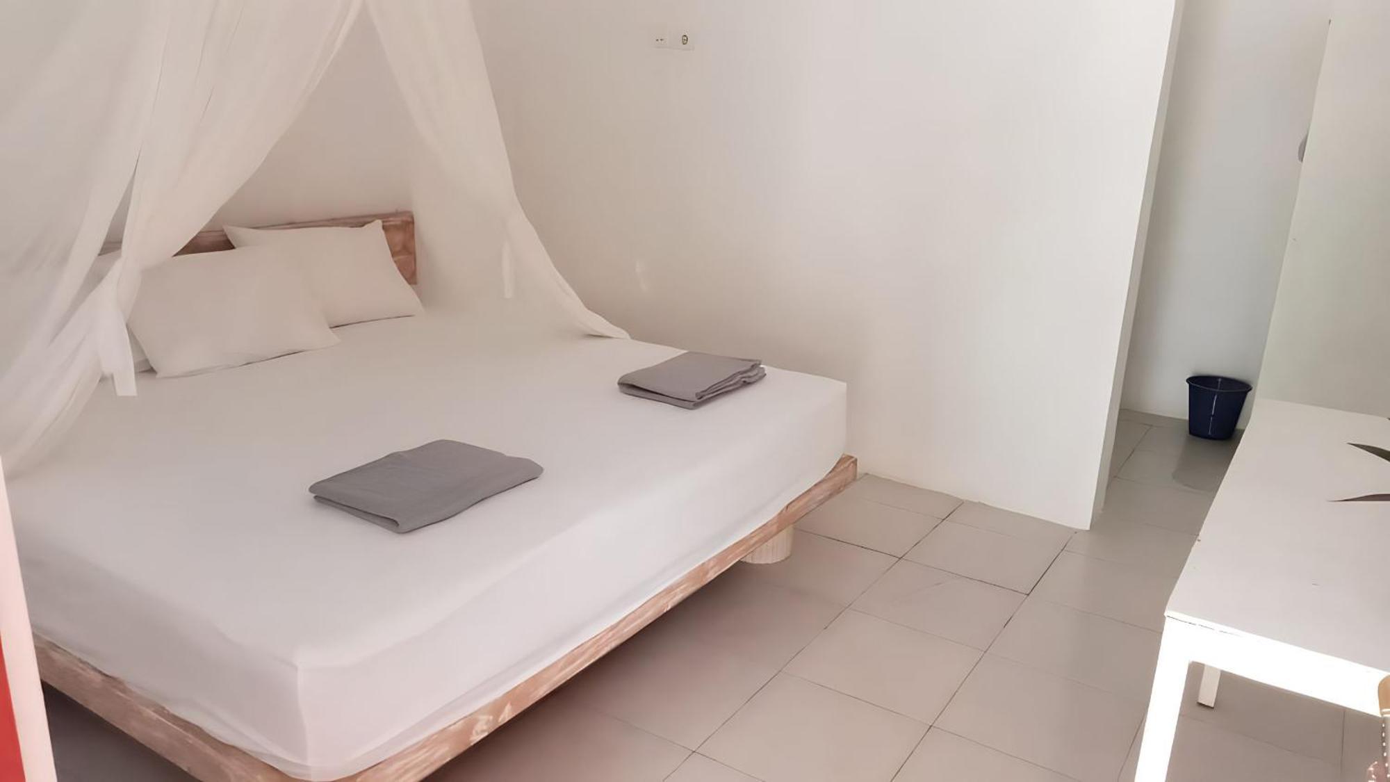 The Village Rua Beach Homestay Екстериор снимка